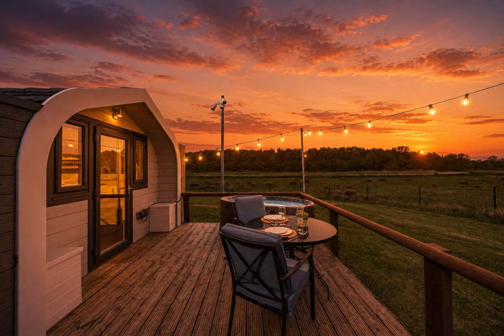 The Secret Meadow - Hottubs Wellness Relaxation
