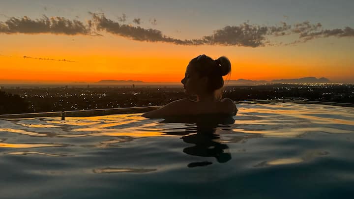 Sunset Views & Rooftop Vibes In South Africa - Somerset West
