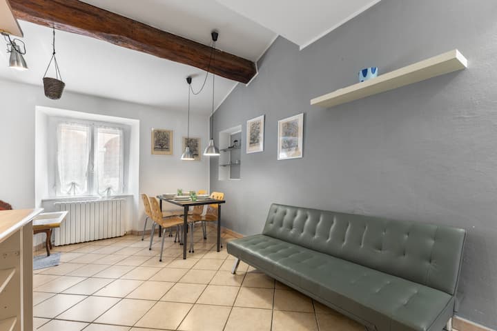 [250 M Du Centre - Gare] Loft Avec Wi-fi & A/c - Piacenza