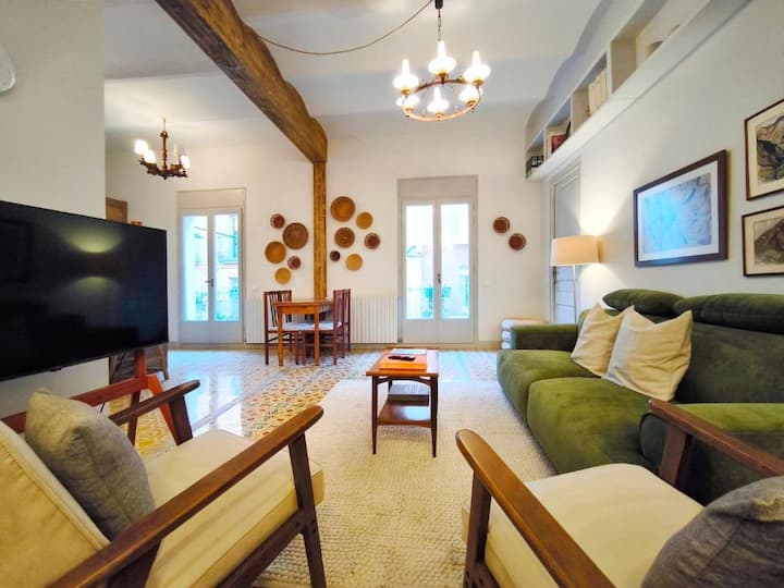 Apartamento Plaza De La Iglesia · Pirineos · 8 Pax - Ripoll