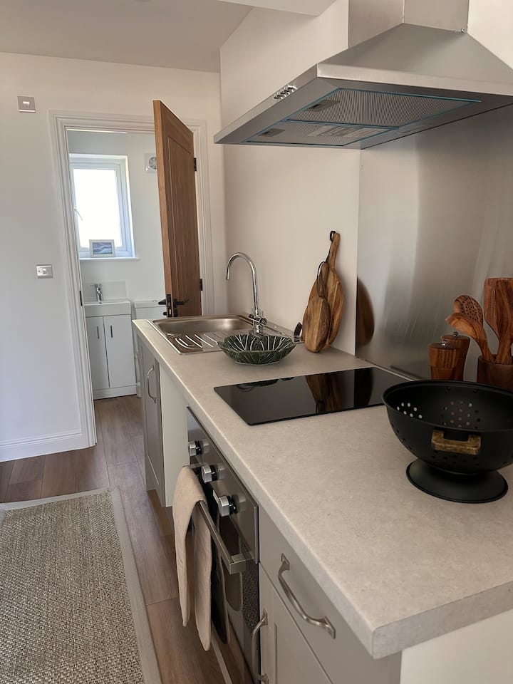 Dalforth Annex - Thaxted Barn Collection - London Stansted Airport (STN)