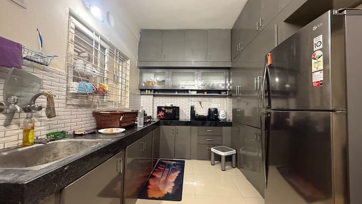Hyderabad House · Fully Furnished 3BHK · City of Pearls · Sleeps 10 - 2