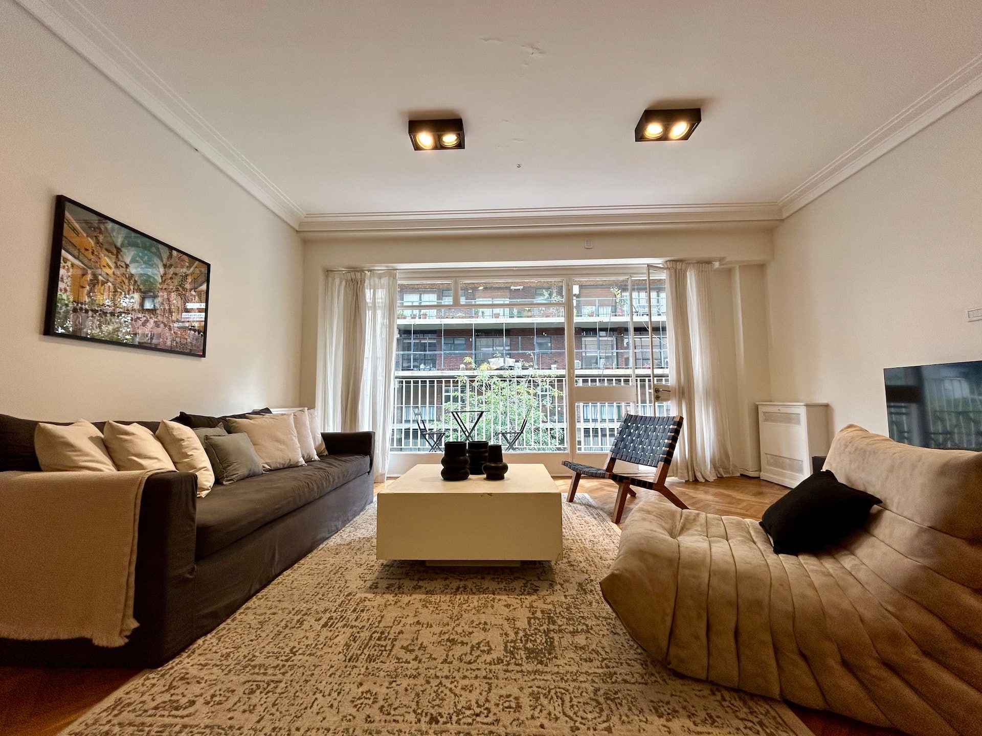 Apartamento de 4 dormitórios com varanda em Palermo