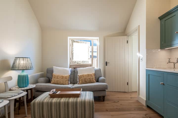 Beautiful One Bedroom Cottage Near Burford - Burford