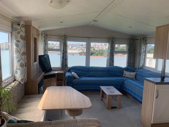 Entire Holiday Home With Parking - Newquay
