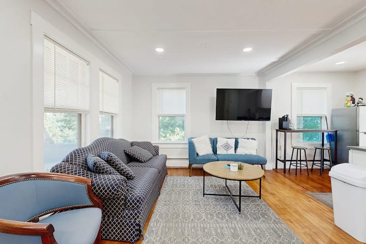 3br Near Hiking, Skiing, Downtown & Shopping - Conway, NH