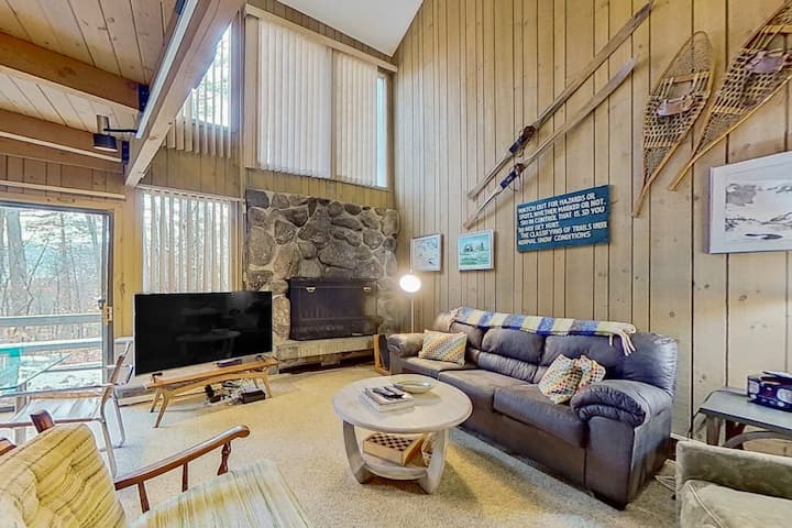 2br With Balcony, Fireplace, Game Room, & W/d - Conway, NH