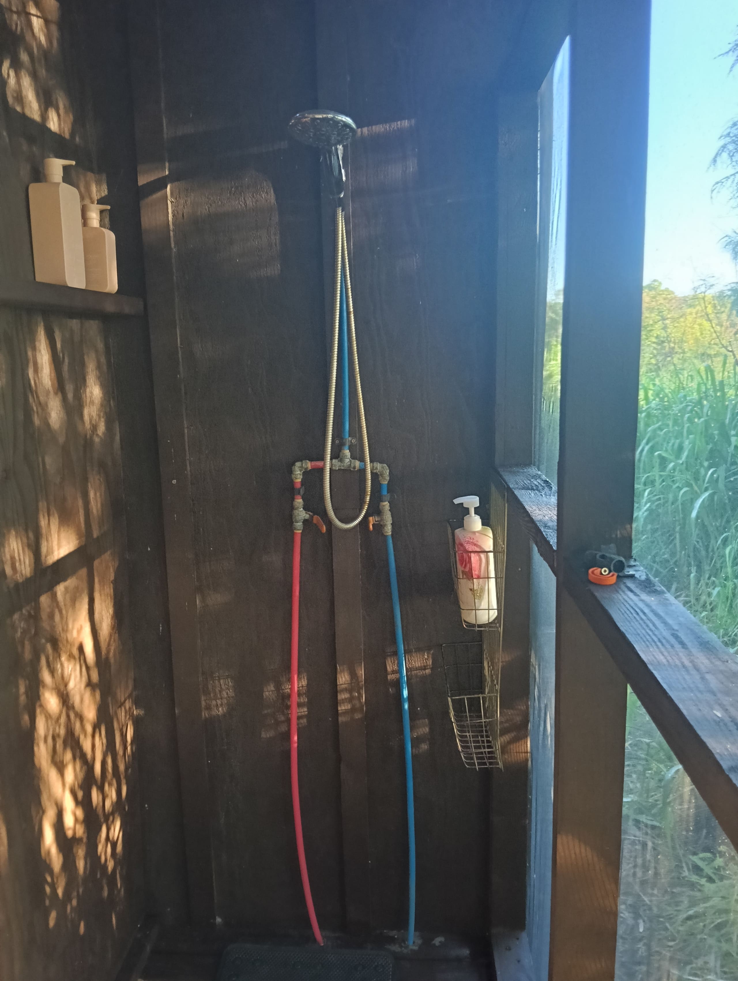 Hale Hā -Modern Rustic Cabin North Shore Oahu - Image 18