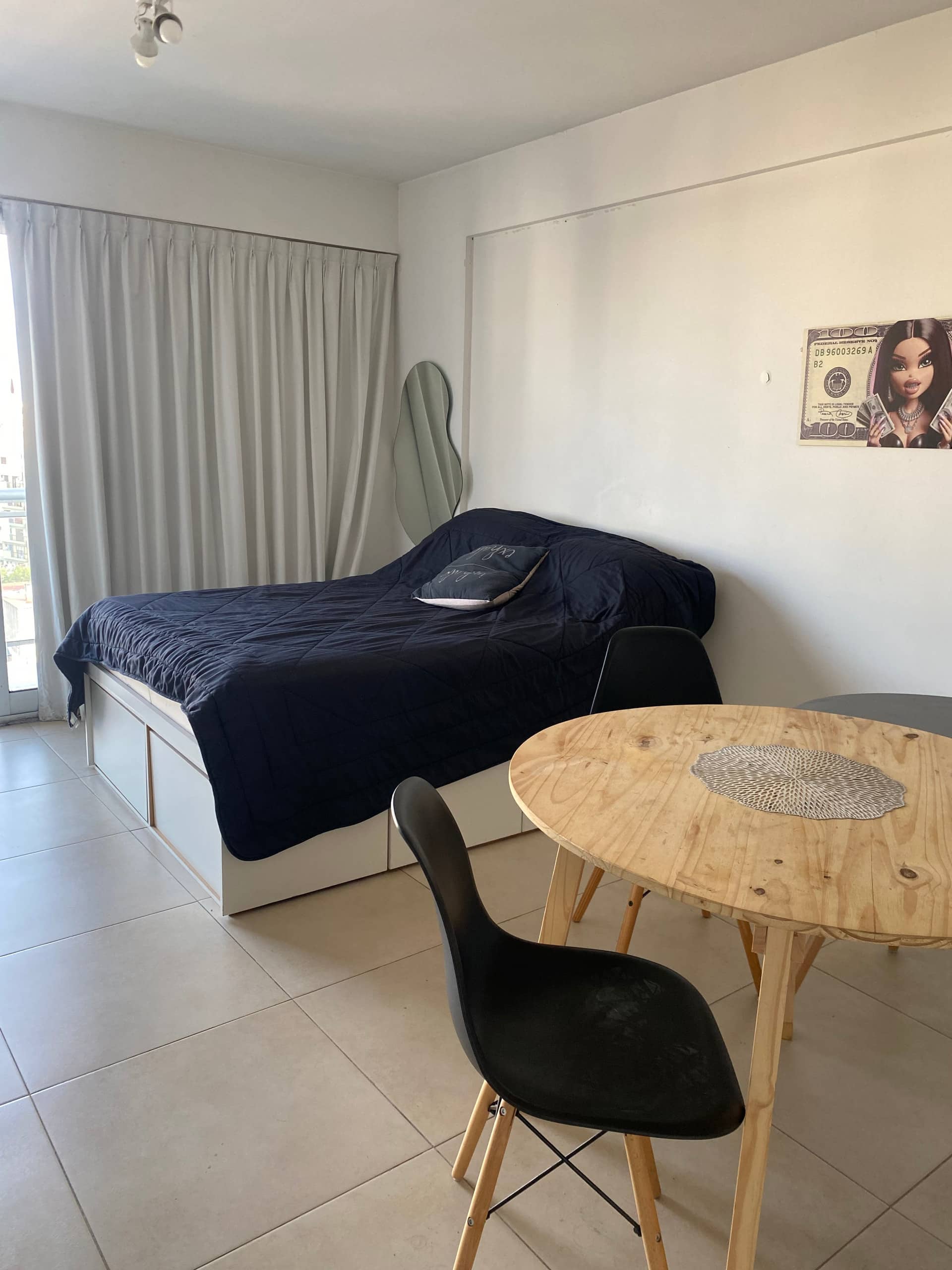 Bright studio apartment in Paternal