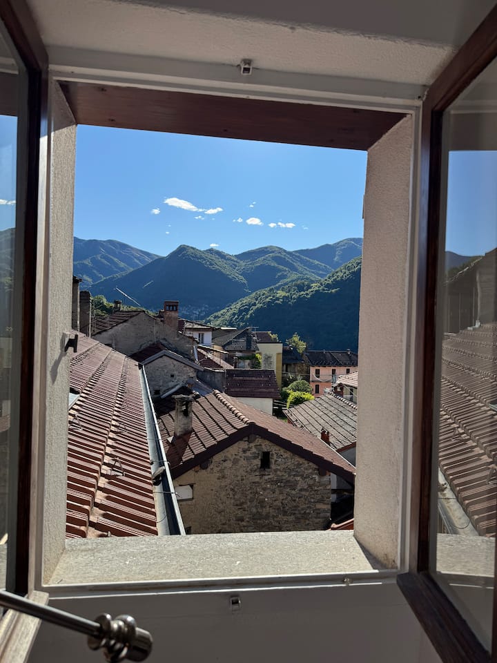 Panorama Wohnung Maccagno Lago Maggiore & Berge - Luino