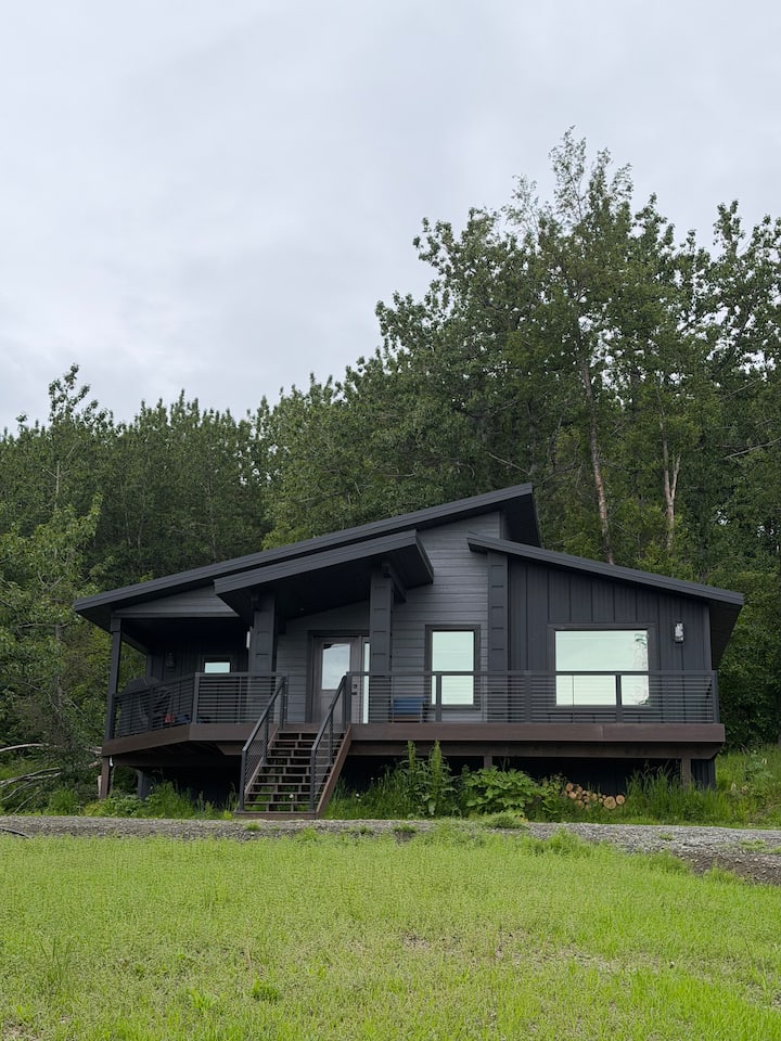 Luxury Cabin W/panoramic Bay+glacier Views | Deck - Homer, AK