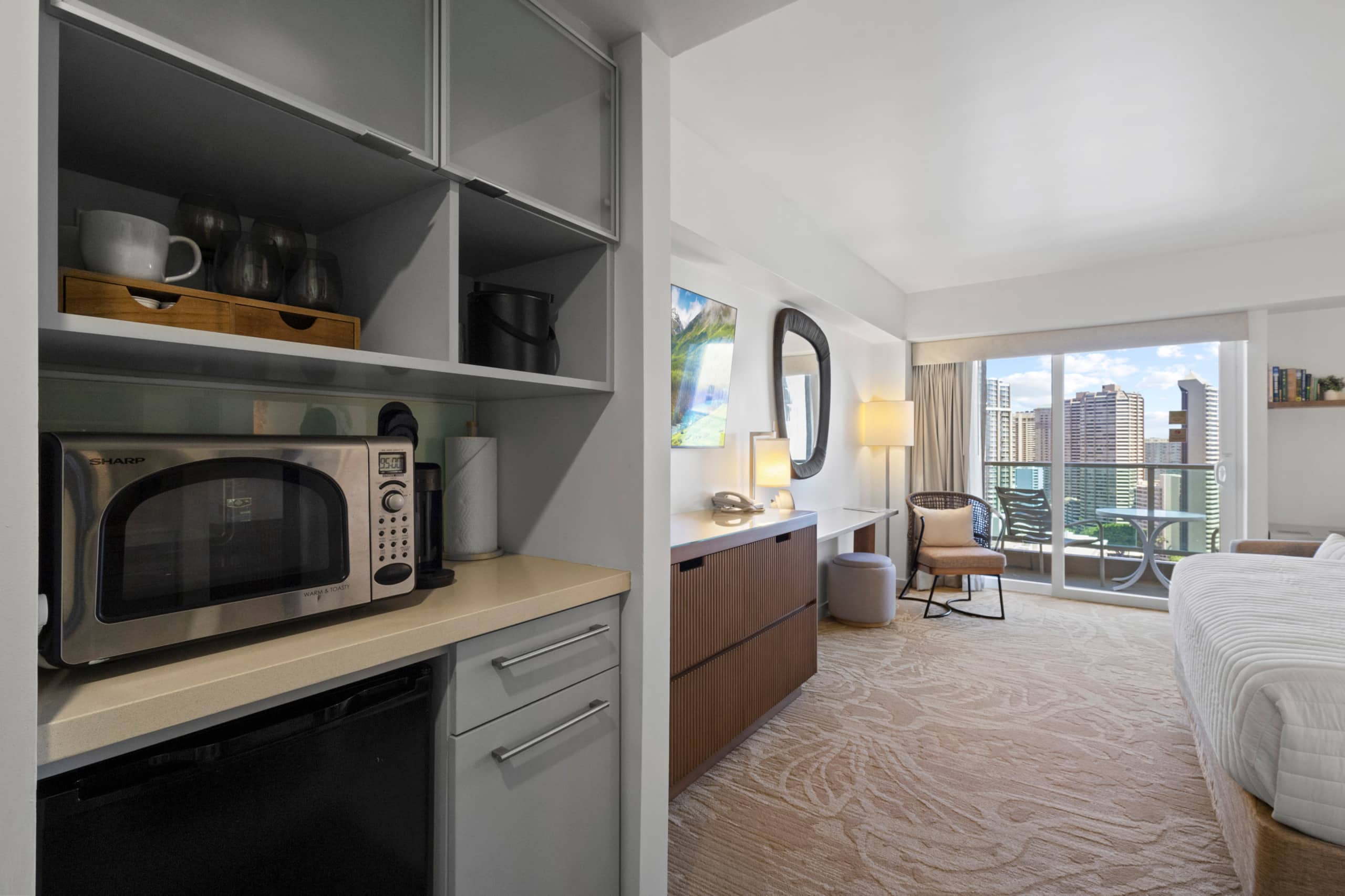 Hotel in Honolulu · ★5.0 · 1 bedroom · 2 beds · 1 private bath - Image 12