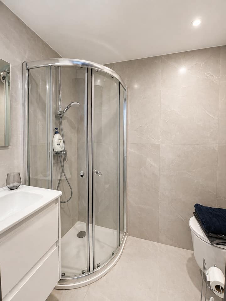 Stylish Newly Renovated Flat On The Port Of Nice - Èze