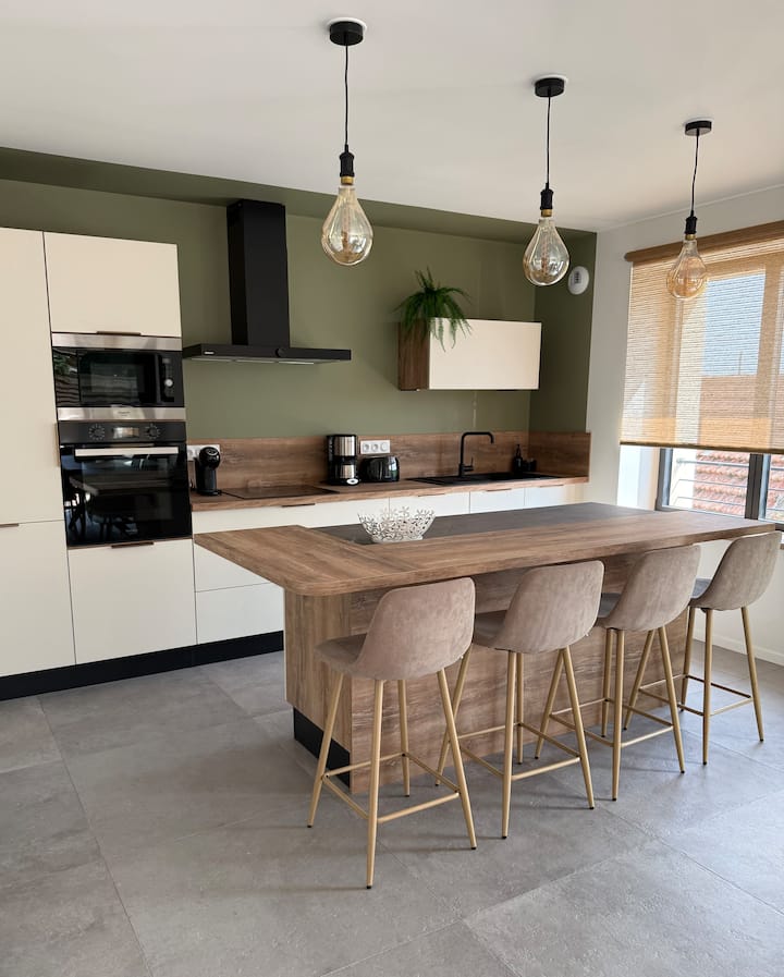 Maison De Charme, 8/10 Personnes, Proche Plages - Cléder