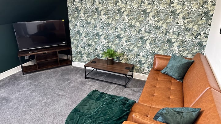 Stylish Loft Near Beach / King Bed / Smart Tv - Saltburn-by-the-Sea