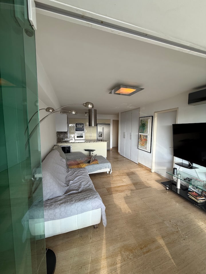 Modern 1br Los Samanes: Views, Security & Comfort - Caracas