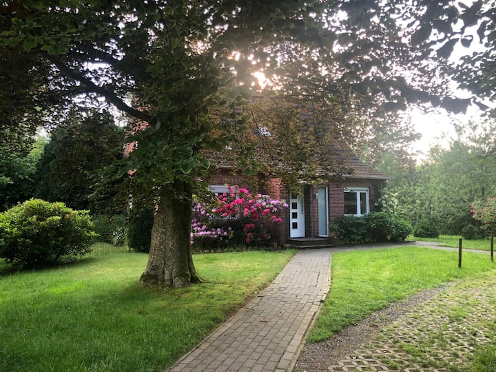 Nordseeferienhaus Mit Großem Garten Und Viel Natur - Dornum