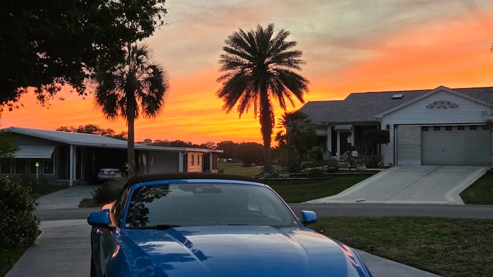 Resort Style Pool And Golf Cart In The Villages! - The Villages, FL