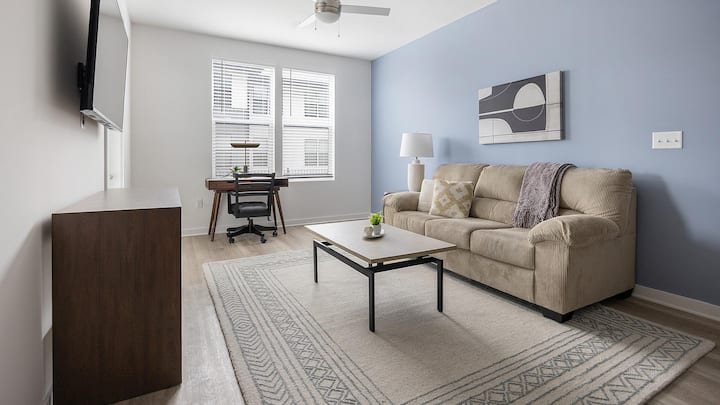 Landing | Stunning 2bd, Gym, Clubhouse - Westminster, CO