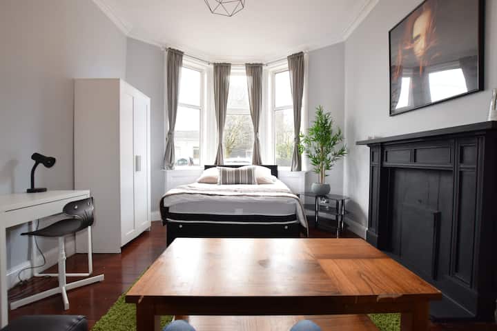 Cosy Apartment - Fantastic Location - Glasgow