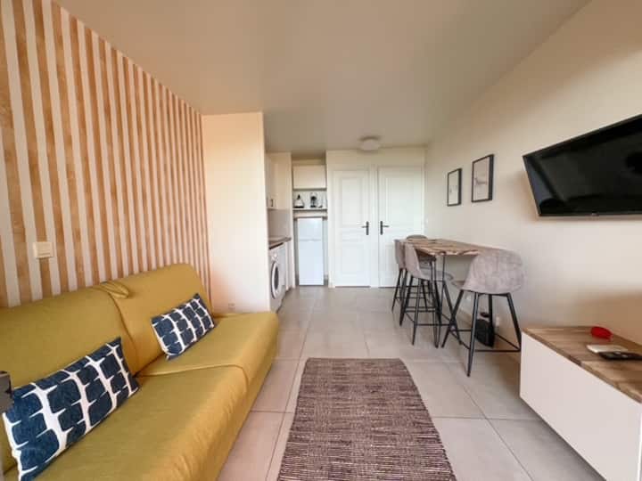 Cocon Pour 4 : Piscine, Vue Mer Et Parking - Mandelieu-la-Napoule