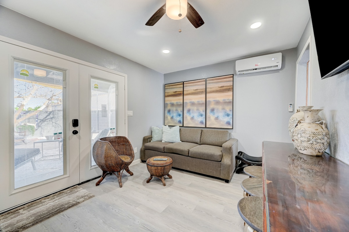 1BR Casita|Private Bkyd|Free Uber Airport Pickup