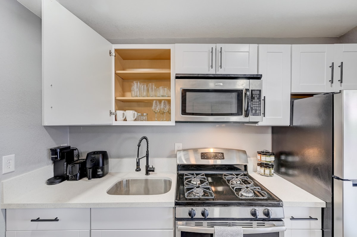 1BR Casita|Private Bkyd|Free Uber Airport Pickup