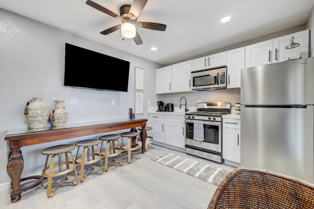 1BR Casita|Private Bkyd|Free Uber Airport Pickup