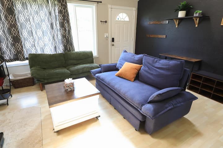 Cozy Family Stay Near Seattle |
Game Room + Yard - Lynnwood, WA
