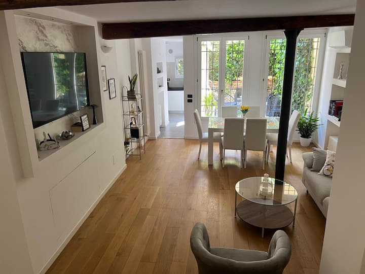 “Casa Con Giardino Nel Centro Di Bologna” - Bologna