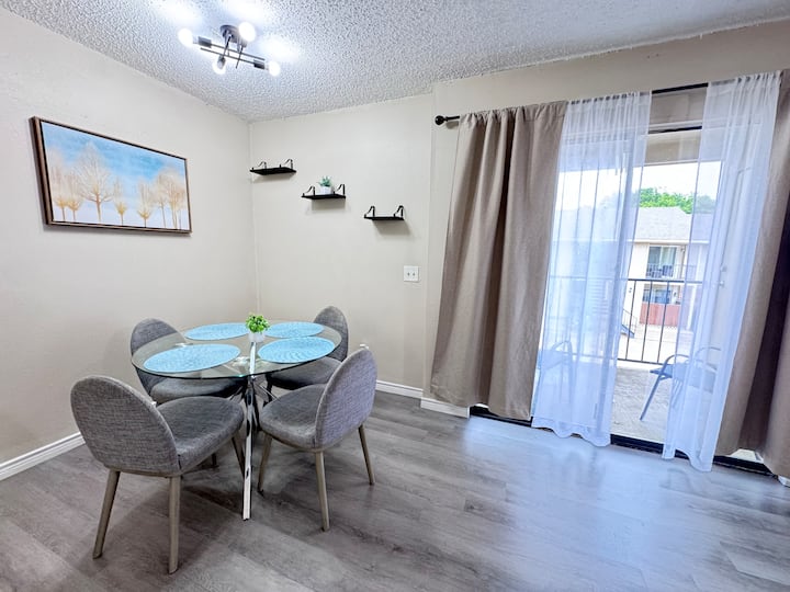 Mthly Welcome! Dreamy Frisco Downtown 2bed 1ba - 프리스코