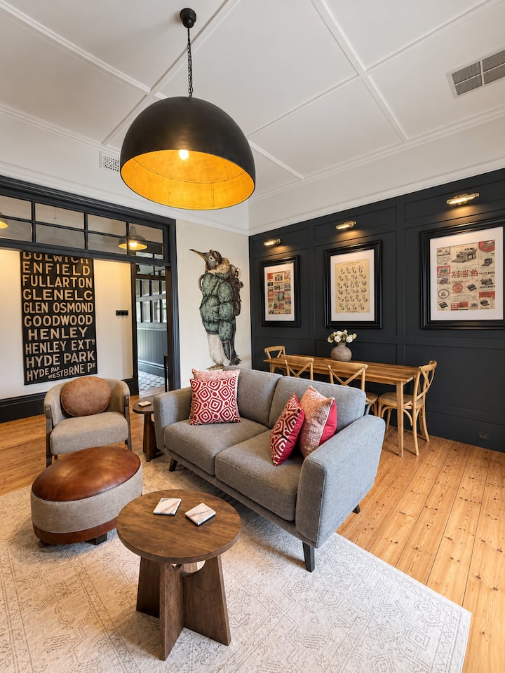 Step Up Adelaide Adelaide Luxury Library 5 Star @ Hollidge House - Flats for Rent in ...