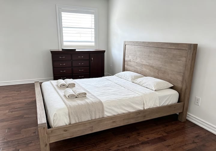 Prime Location Luxury Home King Suite In Markham - Markham
