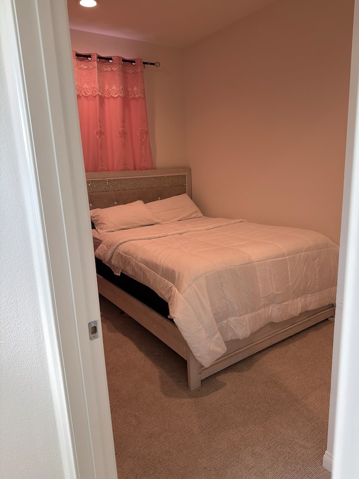 Comfortable Zone That Makes You Feel At Home - Lakeside, CA