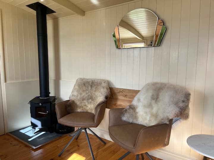 Campbell’s Rest Shepherd’s Hut - Skye