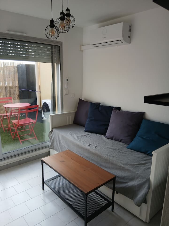 Agréable Studio Coquet à 900 Métres Des Arénes - Nîmes