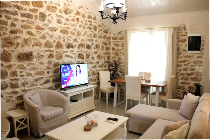 Two Bedroom Stone House Near Agios Spyridon Beach - Kalami
