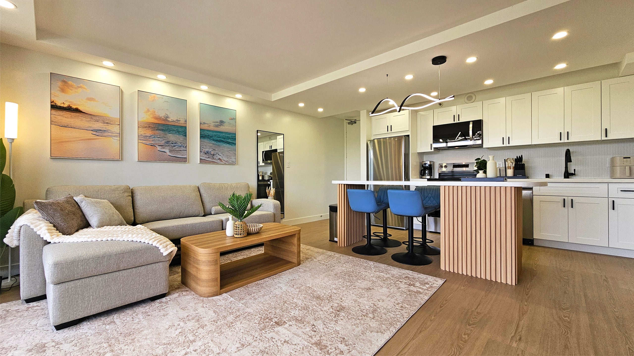 Brand New Waikiki Banyan Amazing views Parking - Image 4