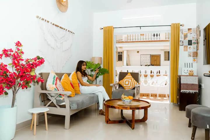 Namaste Luna | 4bhk (2bhk+2bhk) | 700m To Beach - Goa
