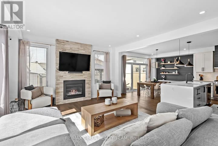 Kashy Homes-stunning Single Family Home - Ottawa