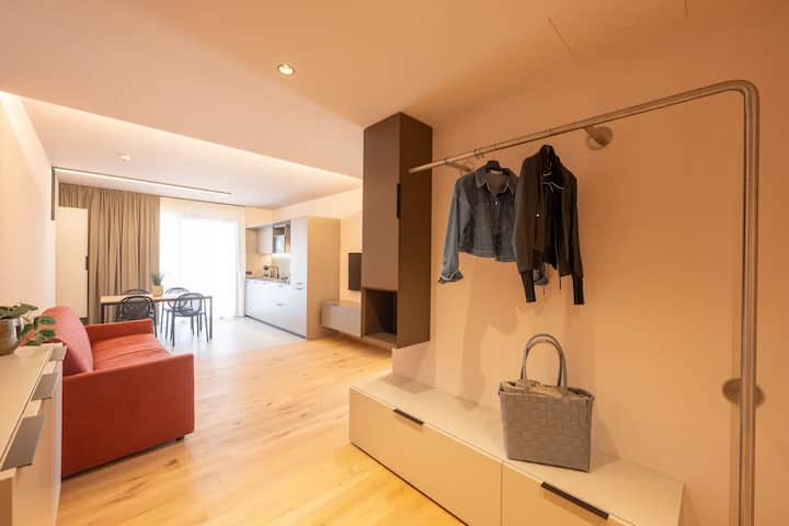 Spacious 2. Bedroom Apartment With Balcony - ÈTra - Riva del Garda