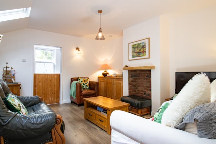Eight Bridewell Lane - Heart Of Town W' Parking - Tenterden