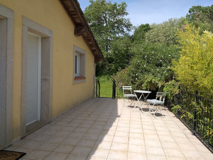 Spacieux Appartement Avec Terrasse Et Coin Jardin - Ariège