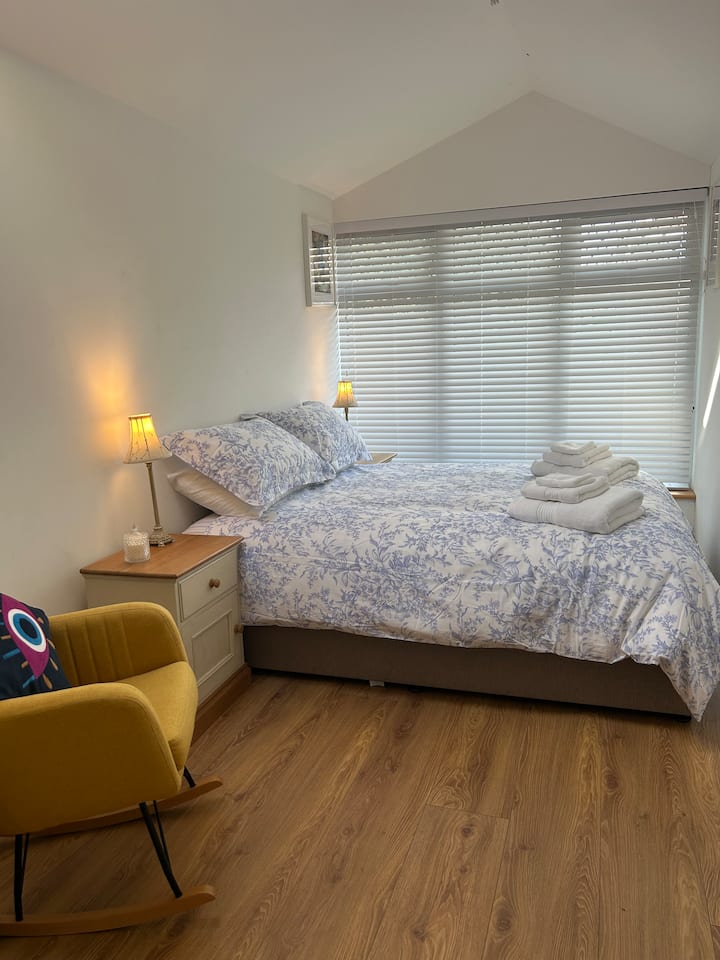 Double Room In Galway Walking Distance To Salthill - Galway