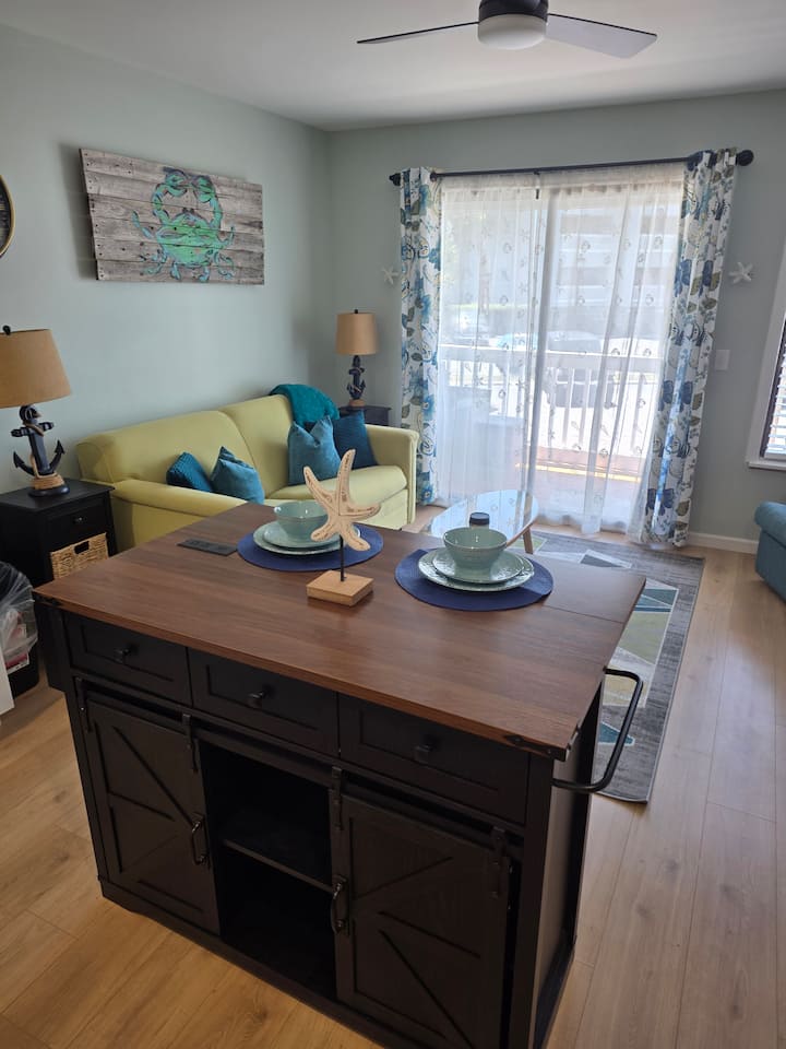 Crabby Coastal Retreat - Tybee Island, GA