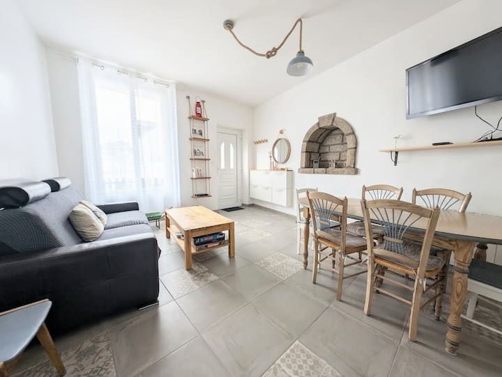 Maison 80m² Centre Ville - Plage 250m, Cour Privée - Damgan