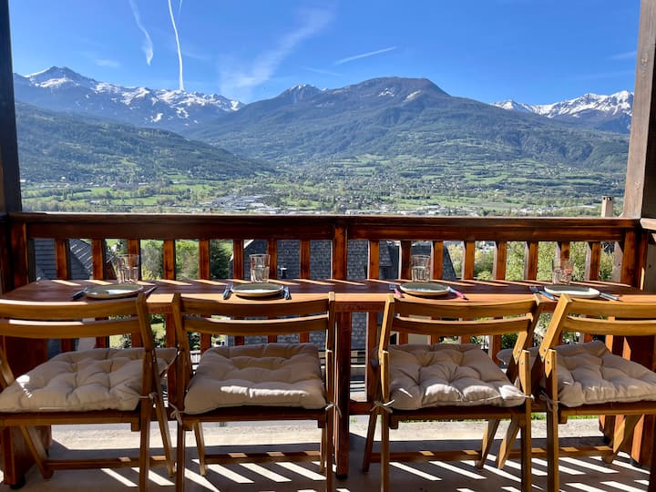 Studio Cozy Et Atypique - Vue Lac Et Montagnes - Embrun