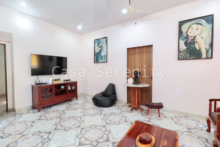 Living room image 4