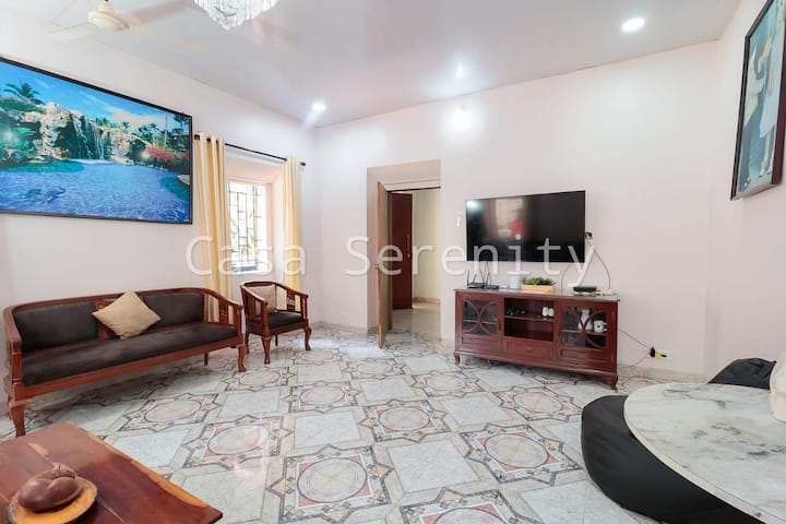 Living room image 2