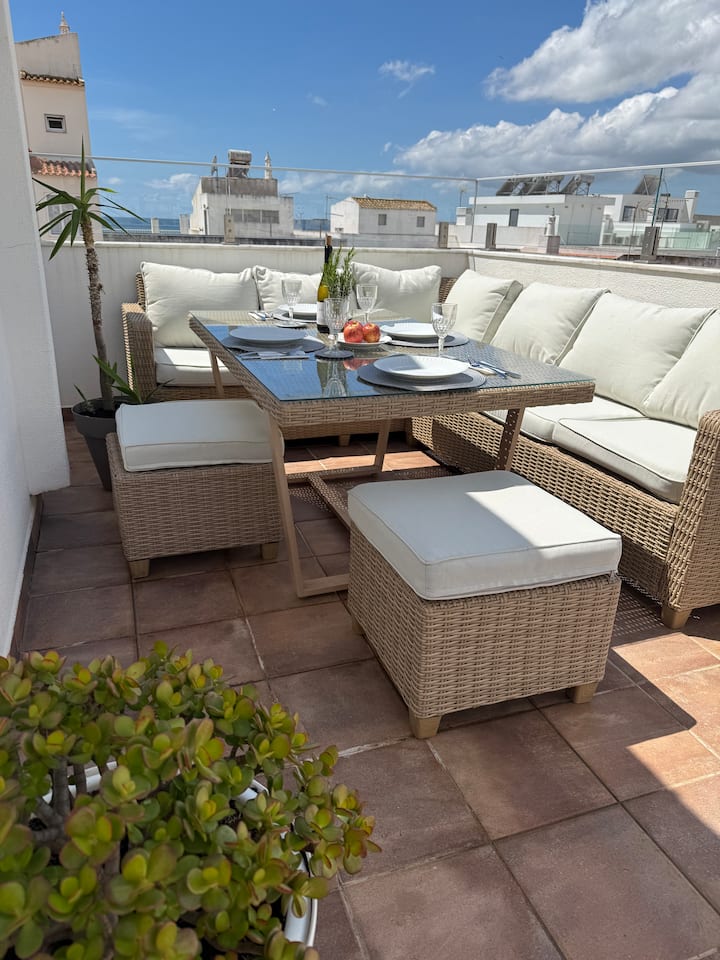 A Sunny Terrace Apartment Alvor - Alvor